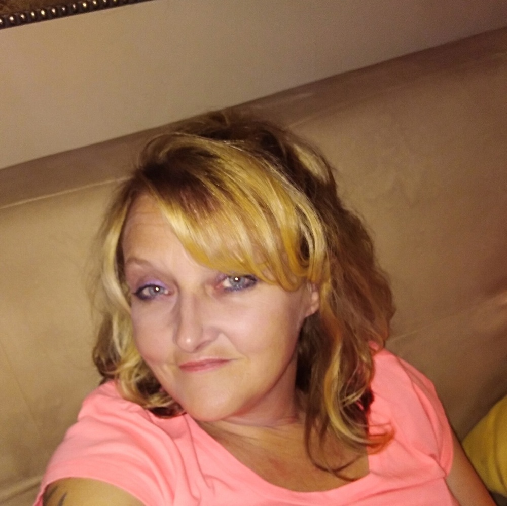 Meet your Posher, Bobbie